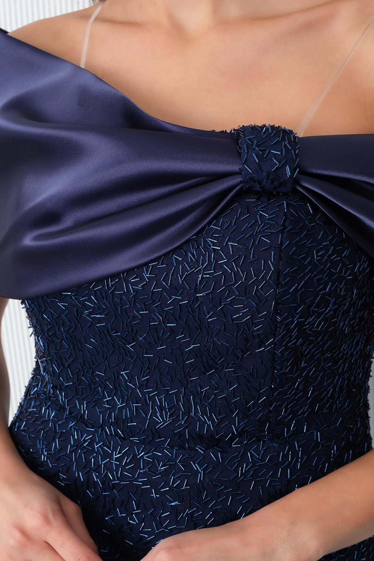 Kadın Yaka Detay Boncuklu Midi Söz Nişan Abiye Elbise - Lacivert