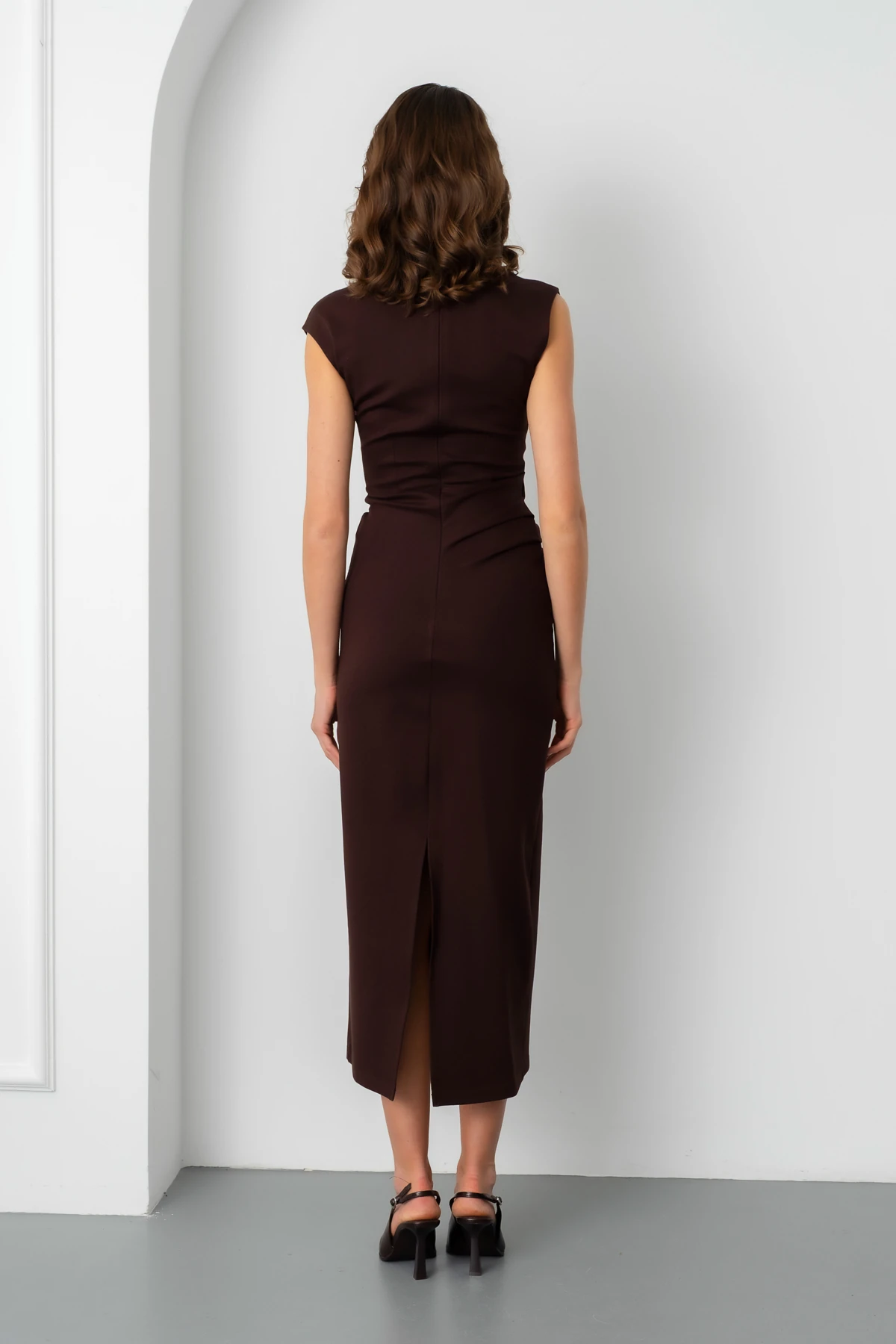 Kadın Yaka Detay Midi Davet Elbisesi