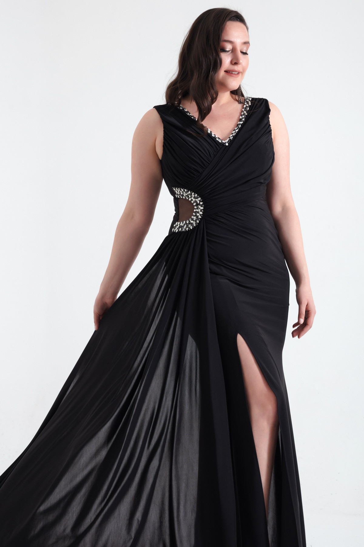 Kadın V Yaka Taş Detaylı Uzun Abiye Elbise - Siyah