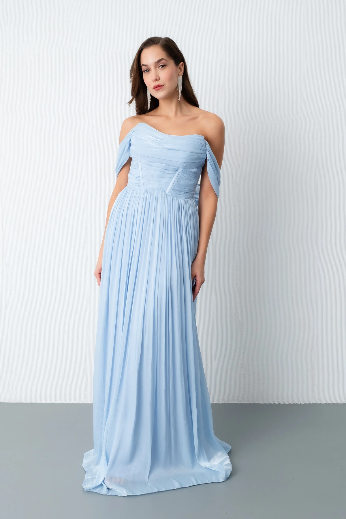 Kadın Kayık Yaka Uzun Abiye Elbise - Bebe Mavi