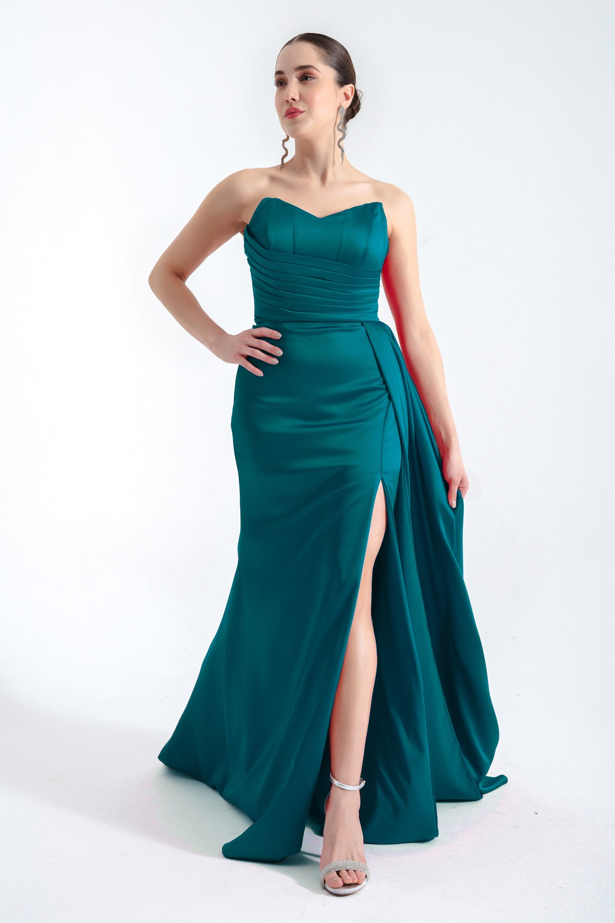 Kadın Straplez Uzun Abiye Elbise - Zümrüt Yeşili