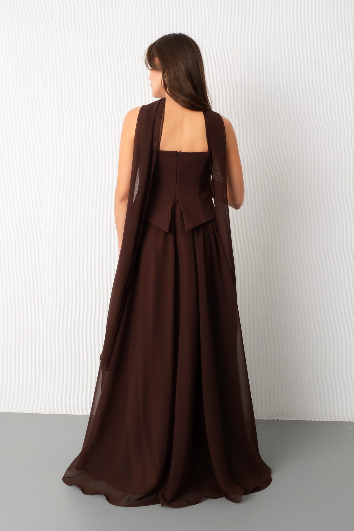 Kadın Straplez Yaka Piliseli Dantel Detay Uzun Abiye Elbise