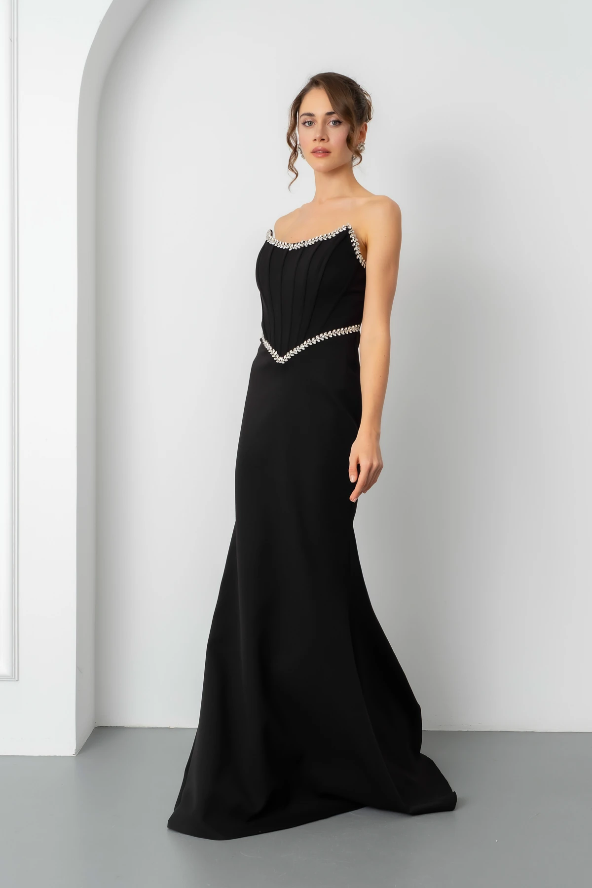 Kadın Straplez Taşlı Peplum Kesim Söz Nişan Nikah Abiye Elbise - Siyah