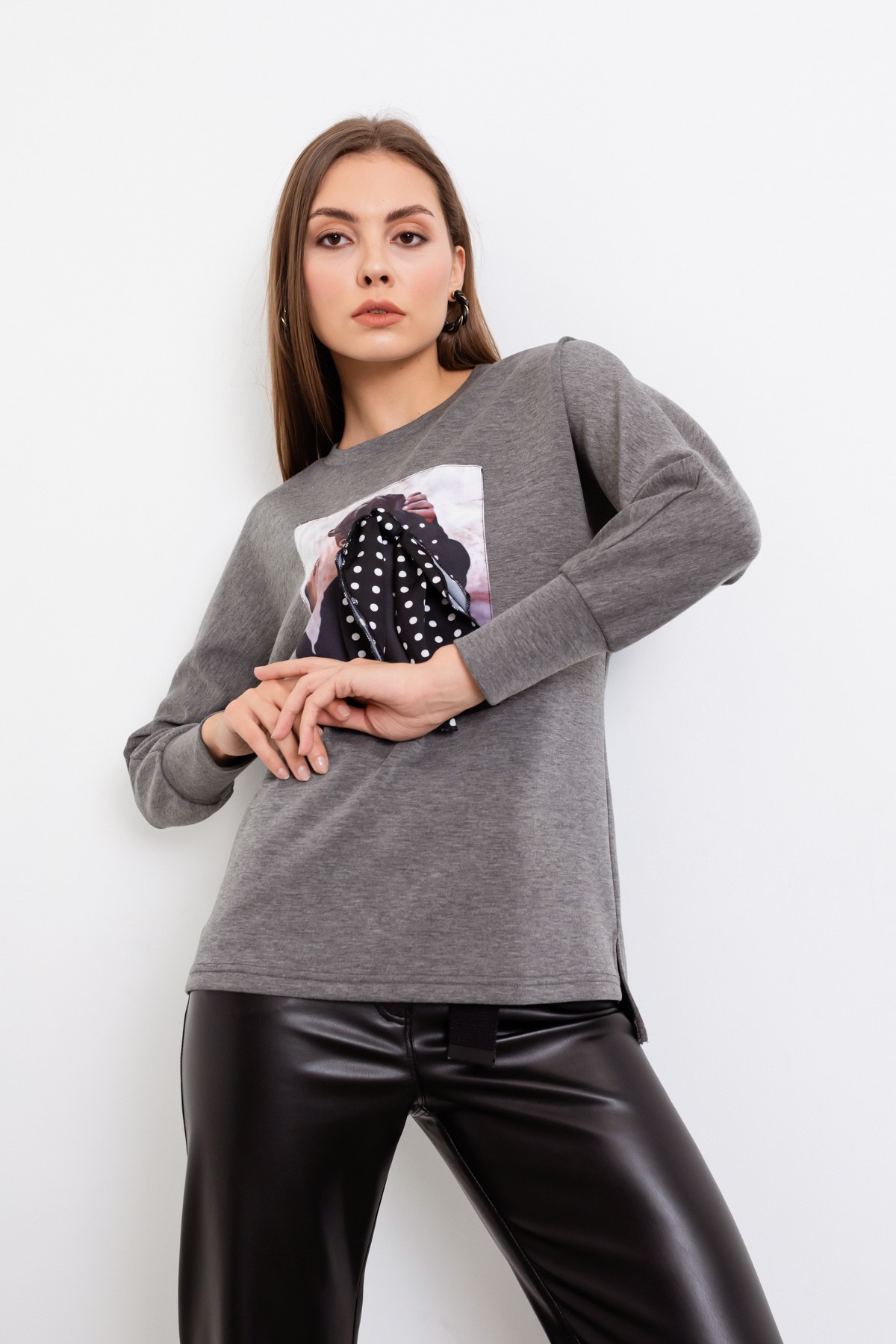 Kadın Baskılı Fular Detaylı Sweatshirt