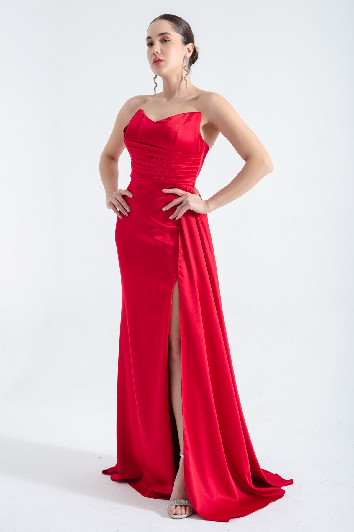 Kadın Straplez Uzun Abiye Elbise - Kırmızı