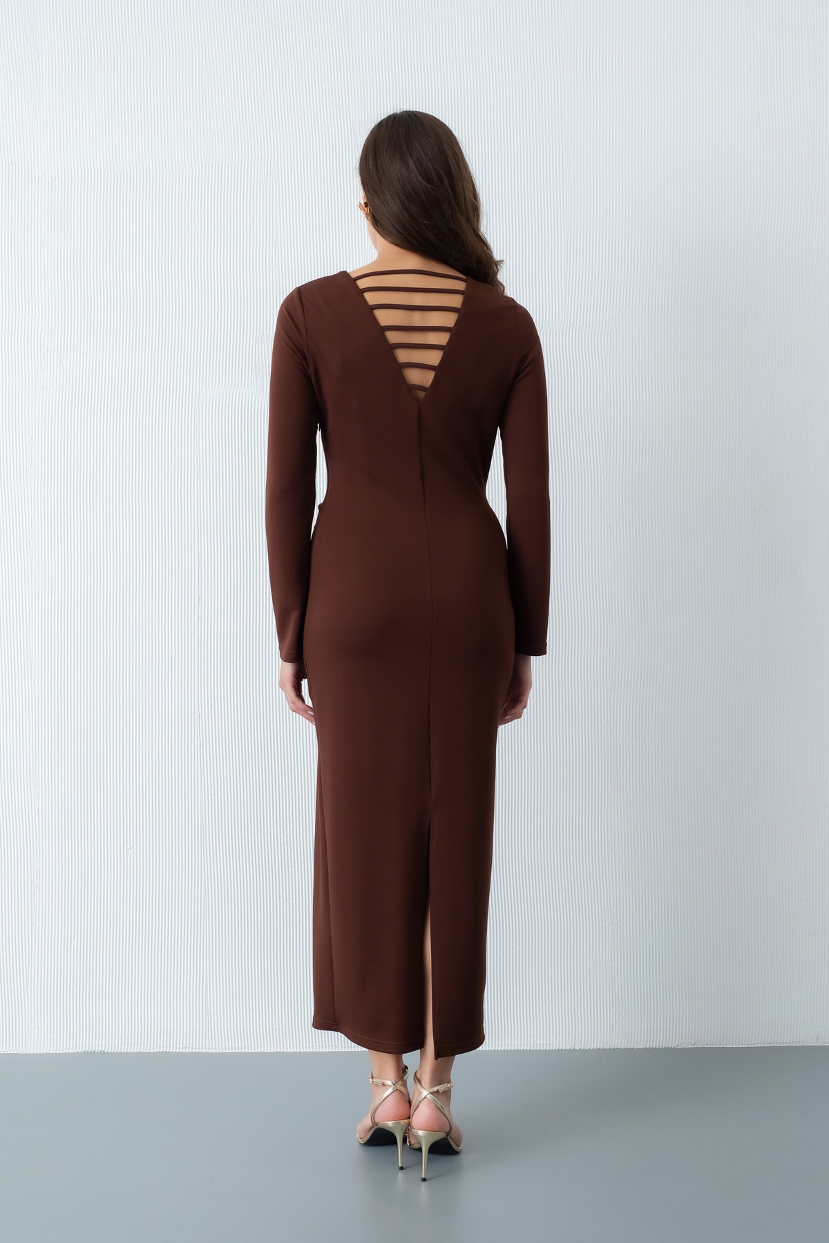 Kadın Aksesuar Detaylı Davet Elbisesi - Kahverengi