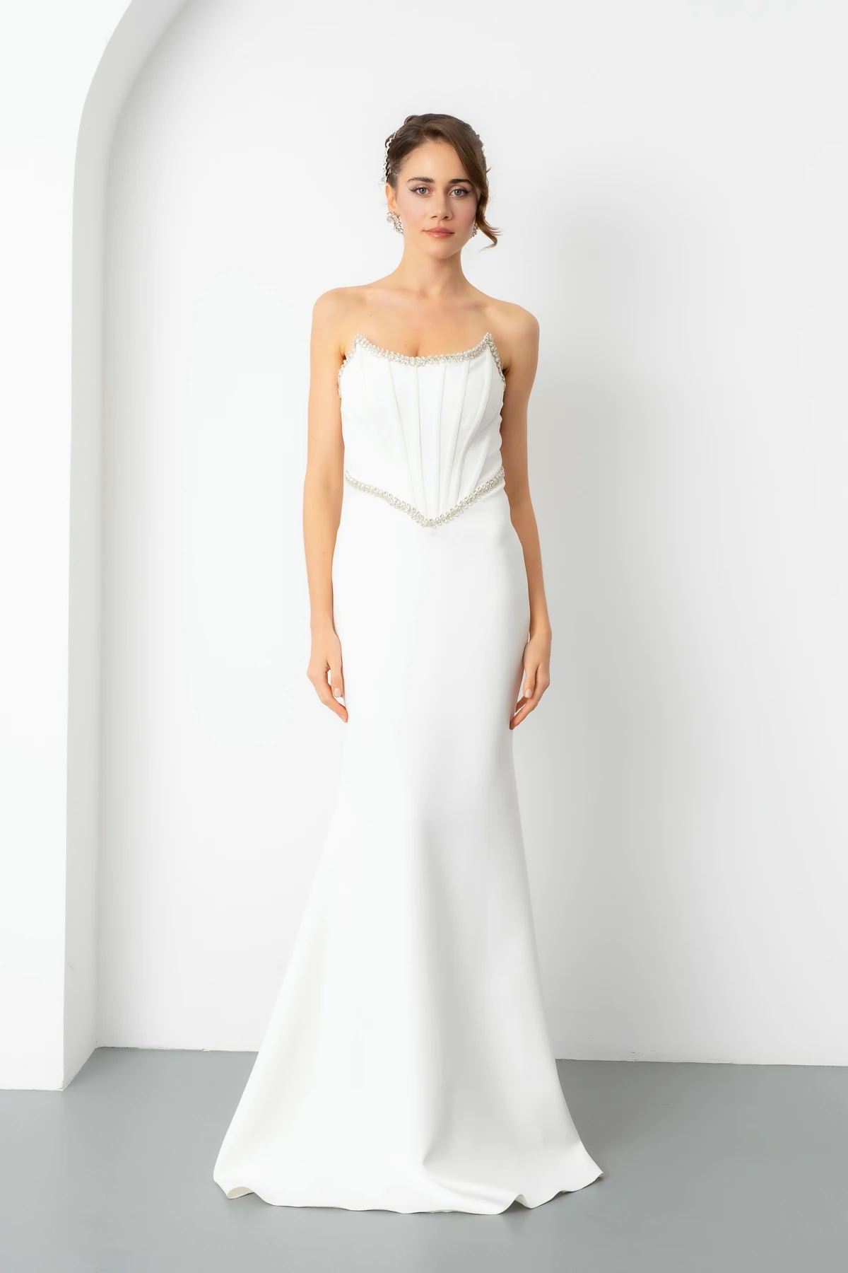 Kadın Straplez Taşlı Peplum Kesim Söz Nişan Nikah Abiye Elbise - Beyaz