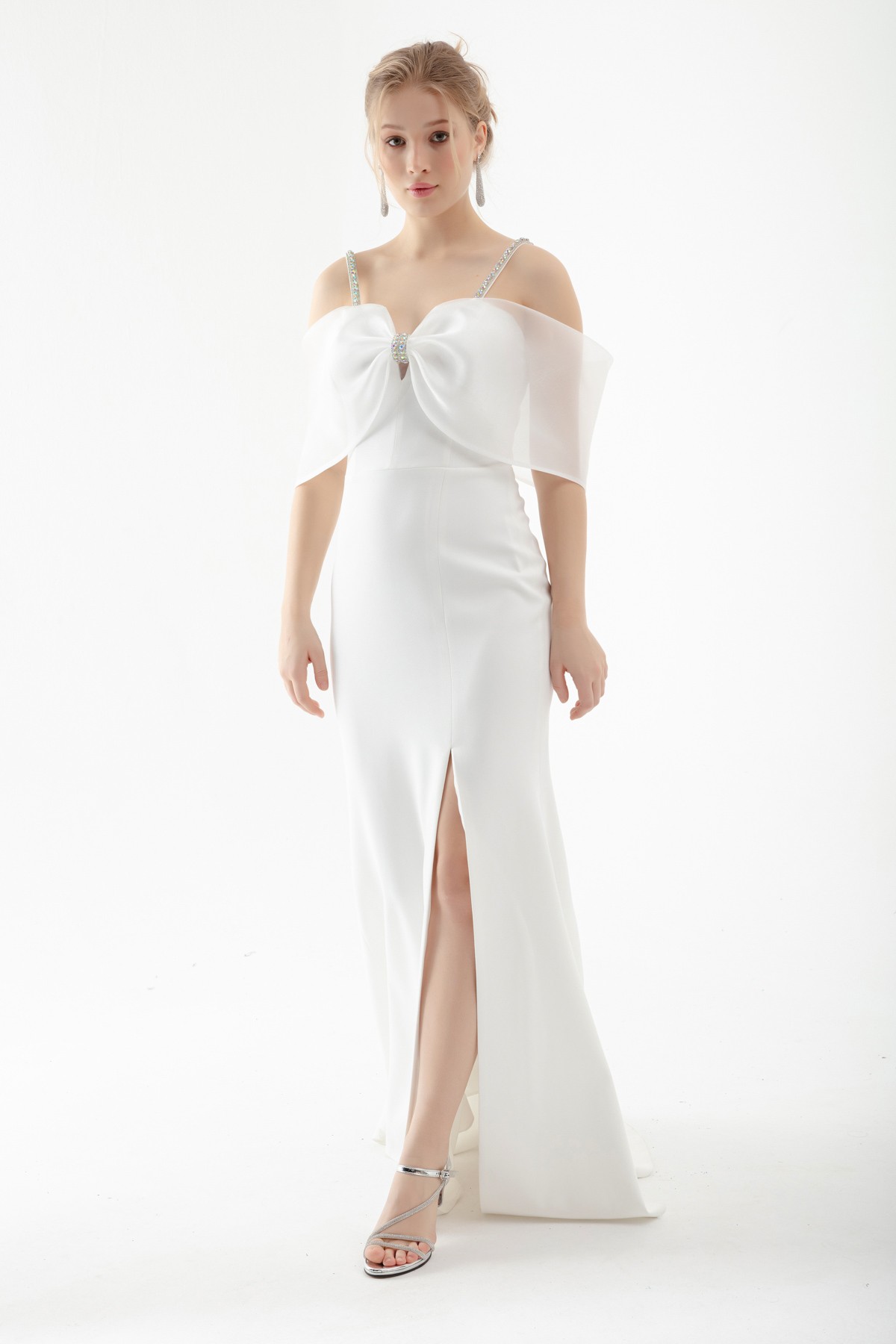 Kadın Taş Askılı Uzun Balık Abiye Elbise - Beyaz