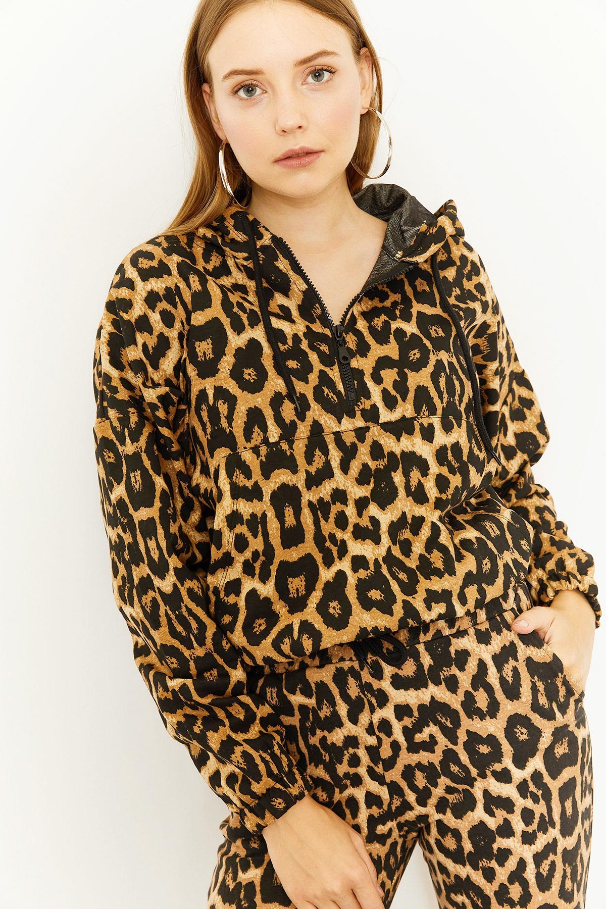 Kadın Leopar Desenli Sweatshirt