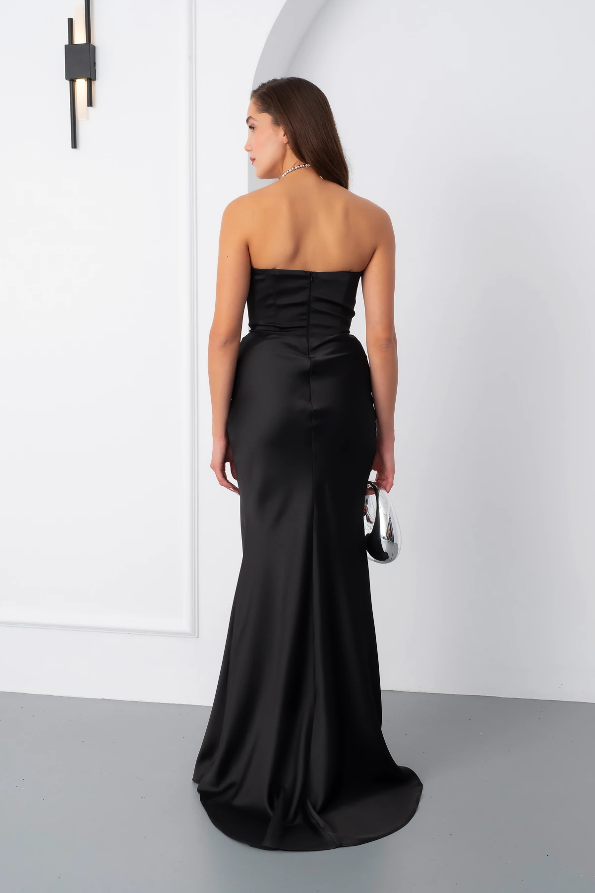 Kadın Straplez Uzun Saten Söz Nişan Abiye Elbise - Siyah