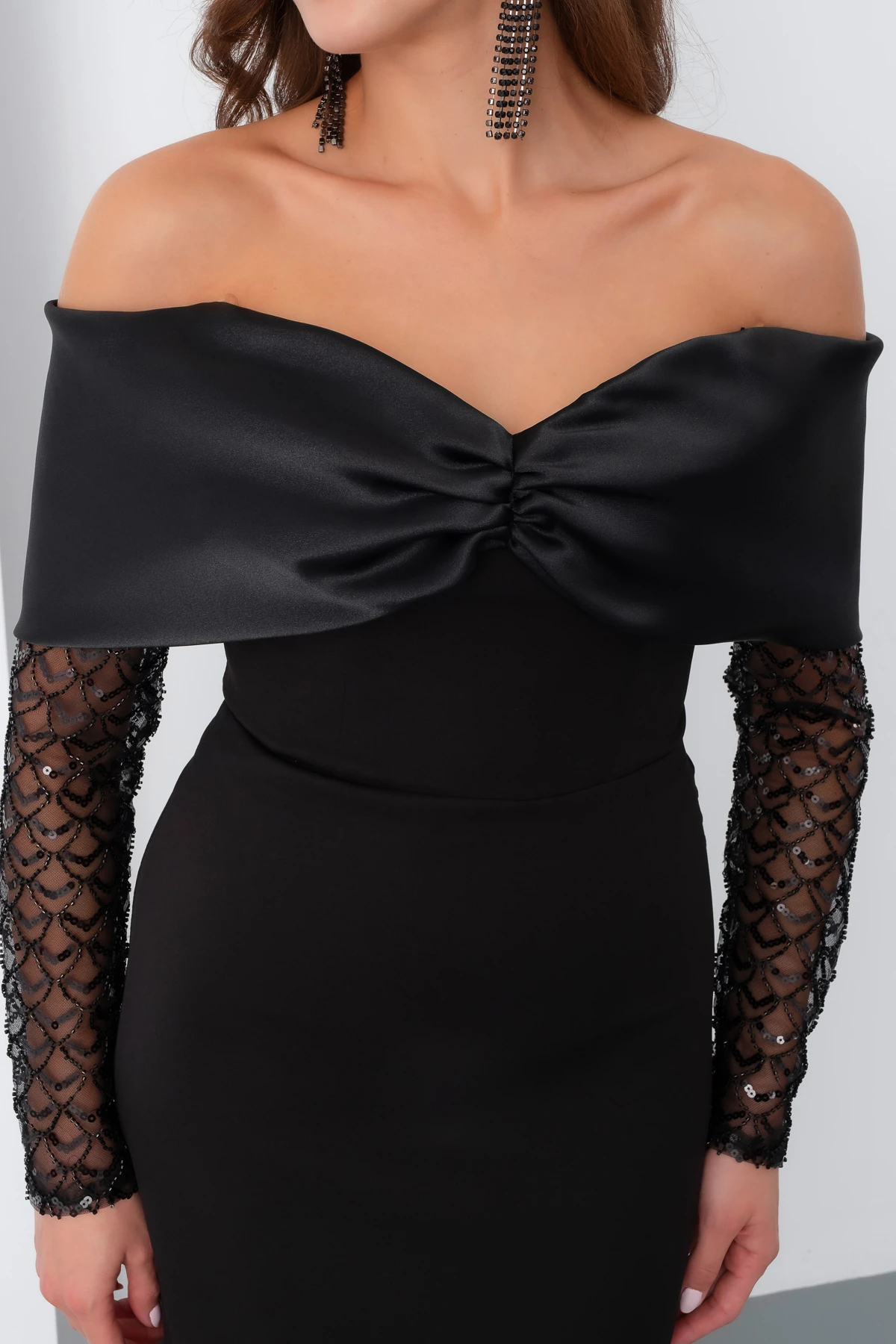 Kadın Kol Detaylı Fiyonklu Söz Nişan Nikah Abiye Elbise - Siyah