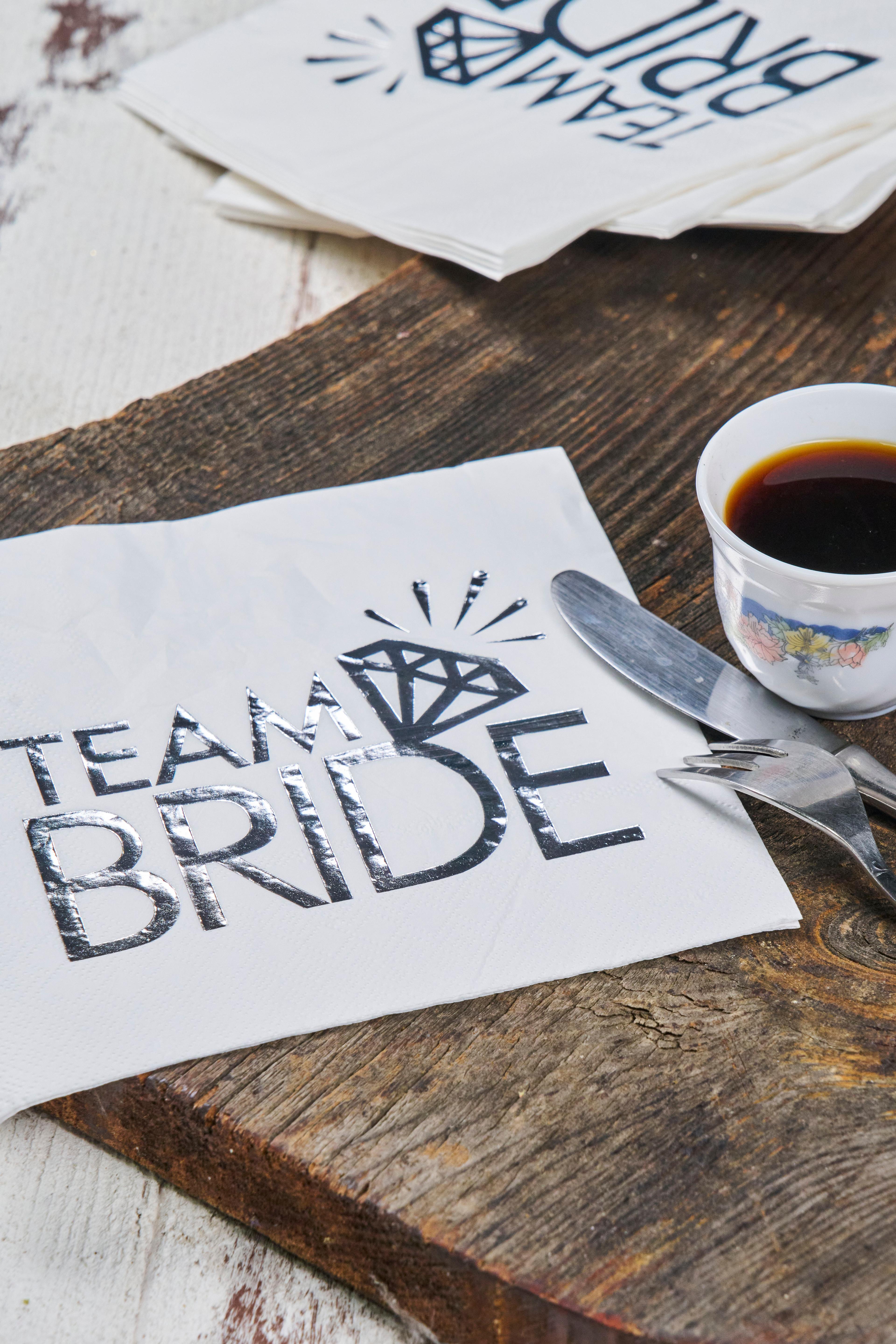16 Adet Bride Parti Peçetesi (Ölçü: 33x33 cm)