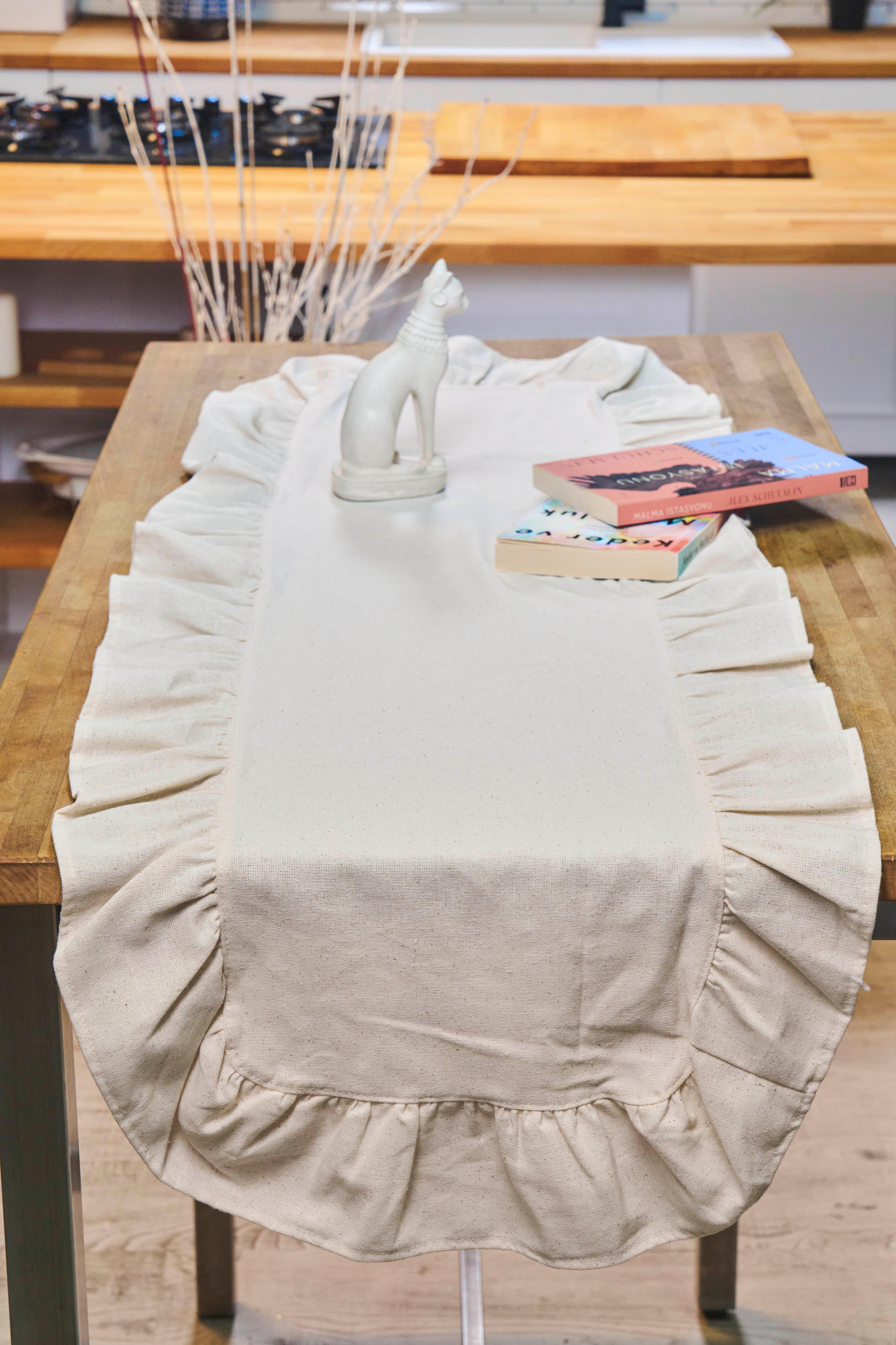 Charlotte Keten Runner (135x45 cm)