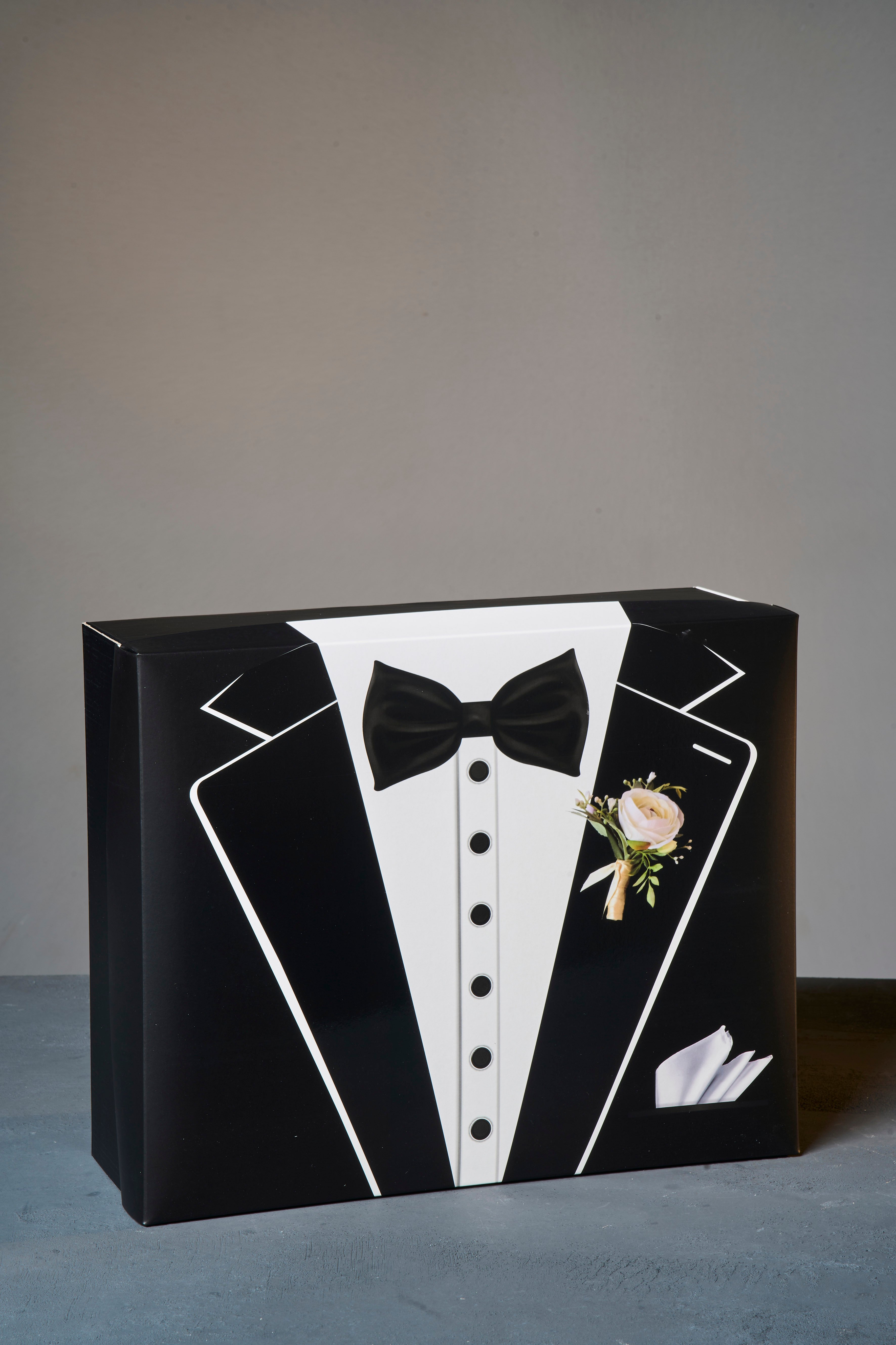 Smokin Desenli 3'Lü Damat Kutusu - Orta Boy