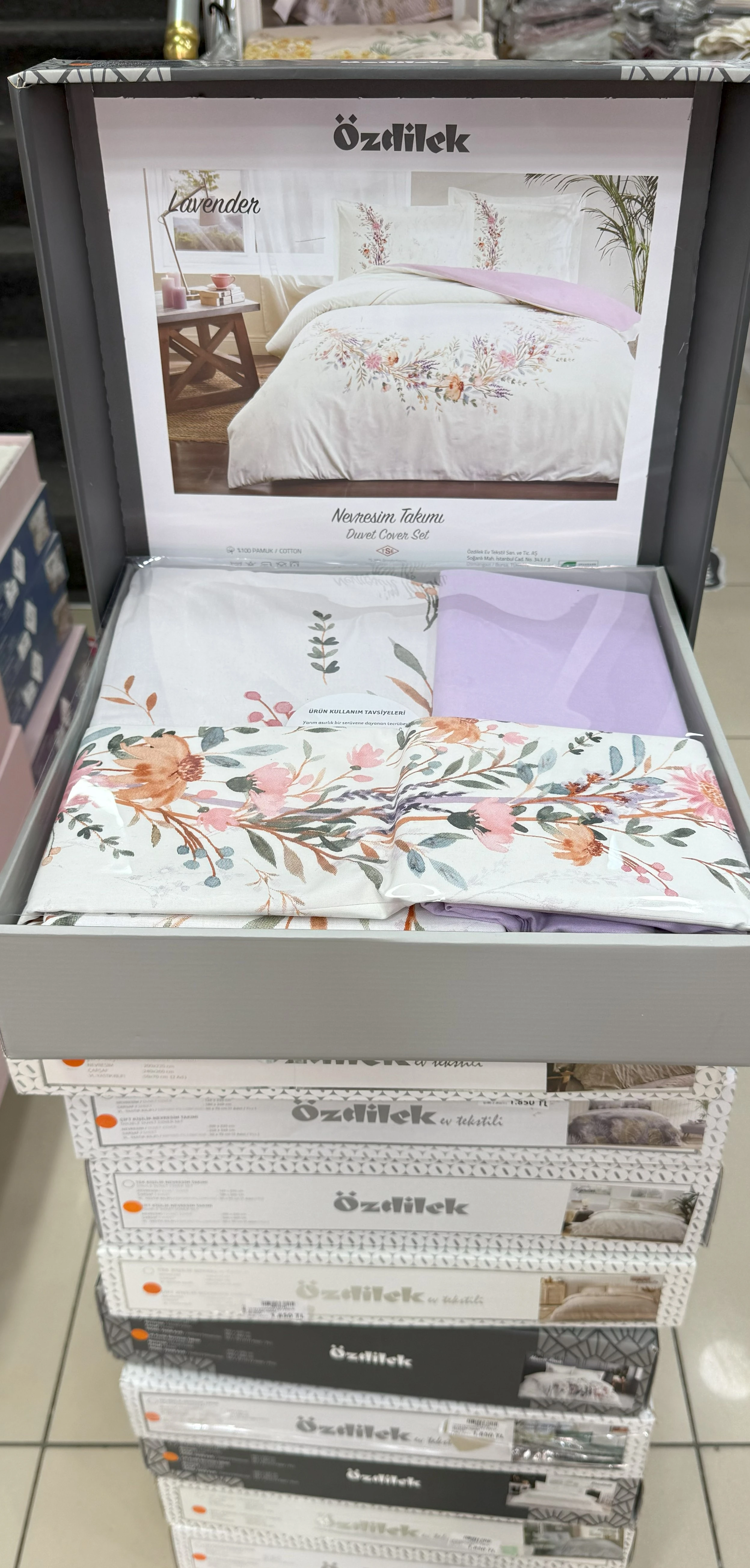 %100 Pamuklu Çift Kişilik Nevresim Takımı (4 Parça) Sınırlı Stok - 15. Model