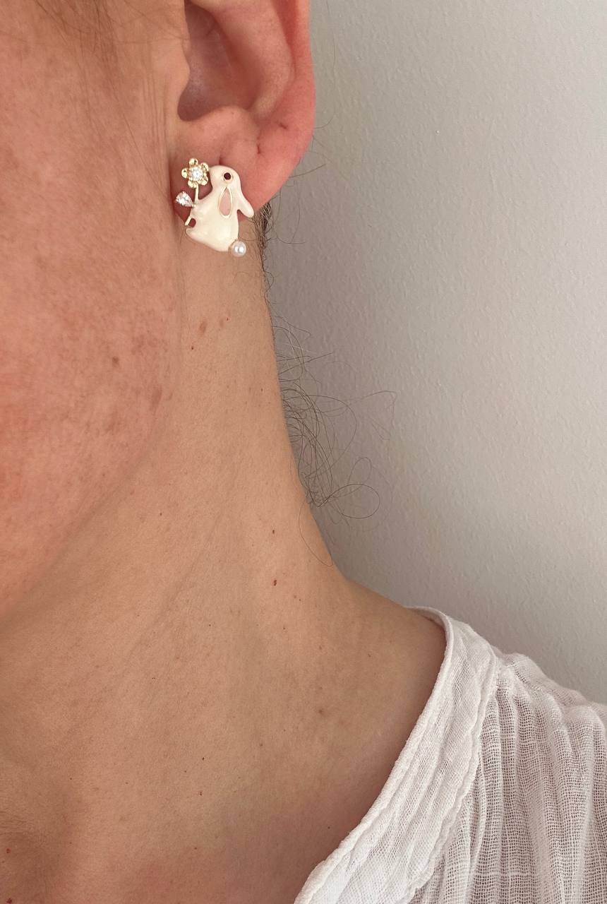 Vip Seri Gümüş Renk 925 K Gümüş Kaplama Zirkon Taşlı ve İnci Detaylı Tavşan Figürlü Özel Tasarım Küpe