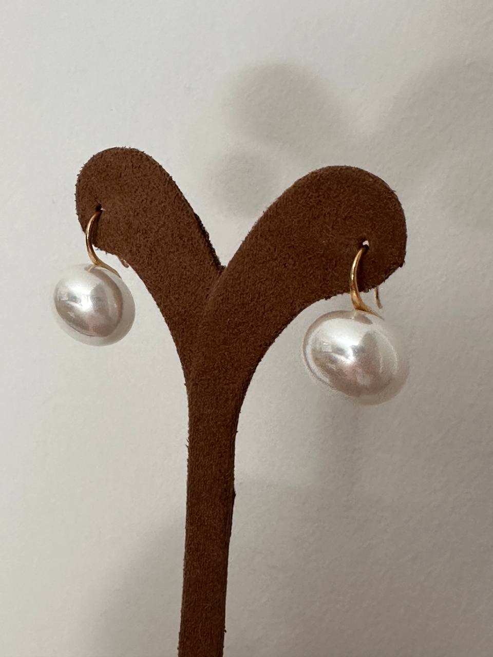 Vip Çelik Gold Renk Cam İncili Küpe Uzunluk 2 cm.