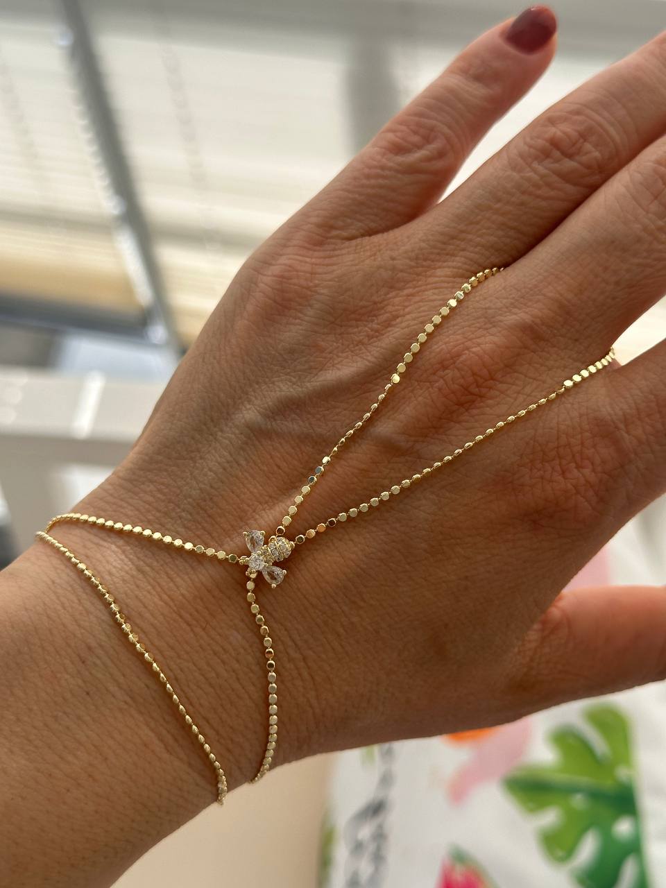 Gold Renk Zirkon Taşlı Pul Zincirli Arı Figürlü Rodyum Kaplama Şahmeran Bileklik