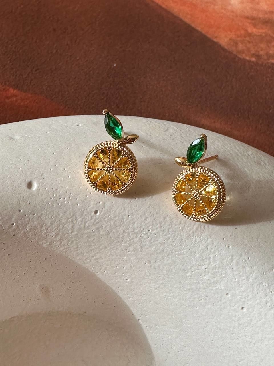 Vip Çelik Gold Renk Zirkon Taş Portakal Figürlü Küpe Genişlik 1 cm.