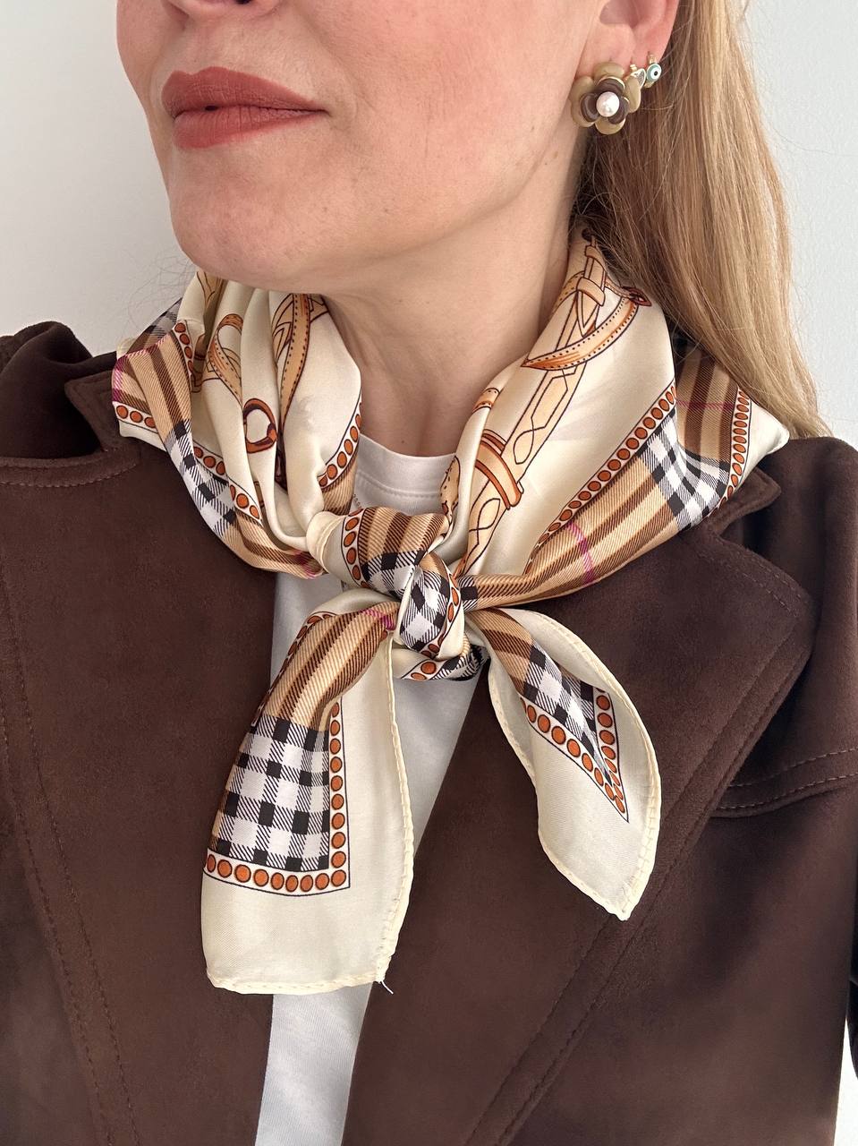 İpek Saten Kumaş Renkli Desenli Fular 70 x 70