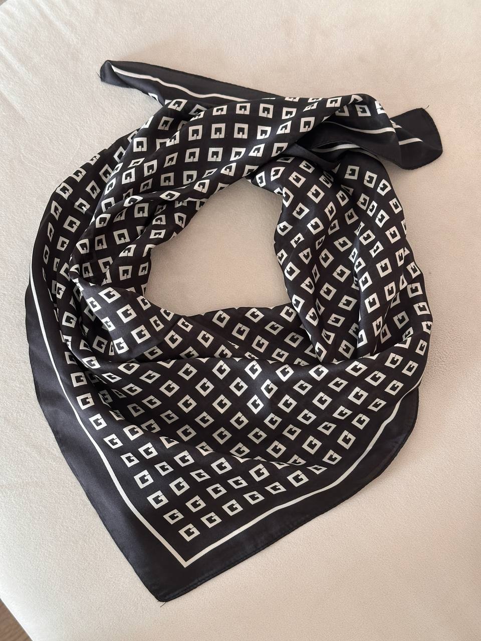 Renkli Desenli İpek Saten Kumaş Fular / Bandana 70 cm. x 70 cm.