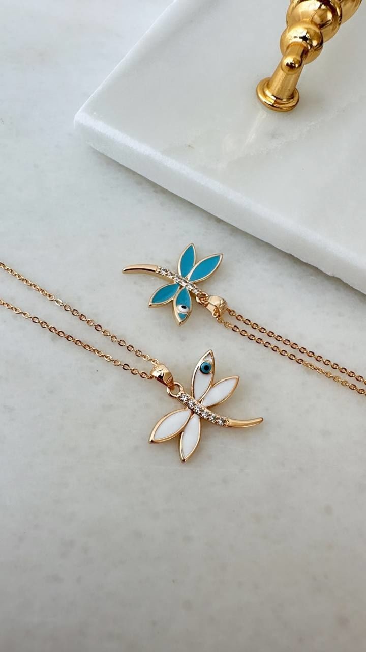 Vip Çelik Gold Renk Zirkon Taş Antialerjik Yusufçuk Figürlü Kolye Uzunluk 45 cm. Uç Genişlik 2 cm. Uzunluk 2,5 cm.