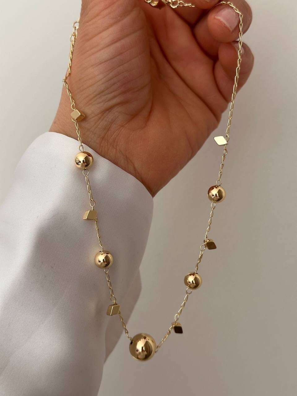Vip Çelik Gold Renk Antialerjik Top Detaylı Zincir Kolye Uzunluk 45 cm. 50 cm.