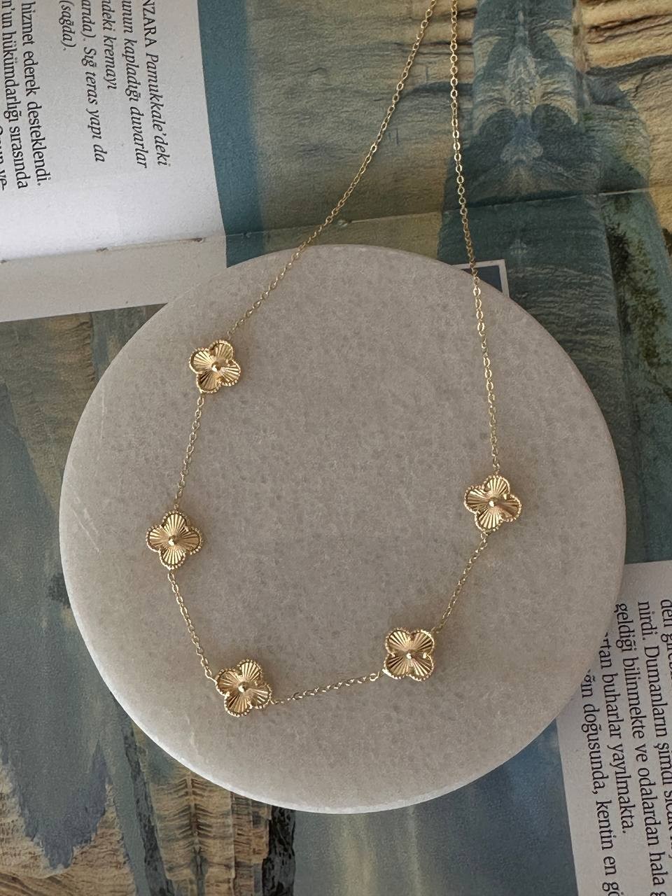 Vip Çelik Gold Renk Küçük Yonca Figürlü Premium Seri Bileklik Uzunluk 16,5 cm. 21 cm.