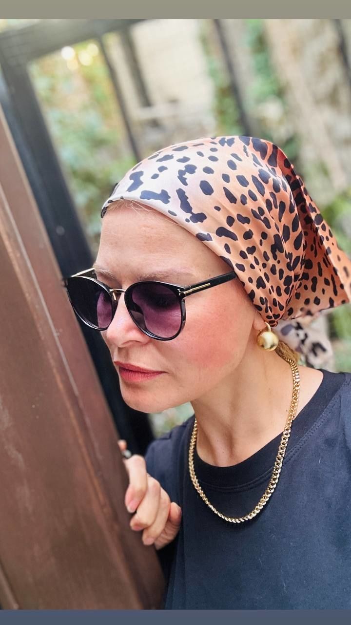 Soft Leopar Desenli Saten Kumaş Kare Bandana / Fular 53 cm. x 53 cm.
