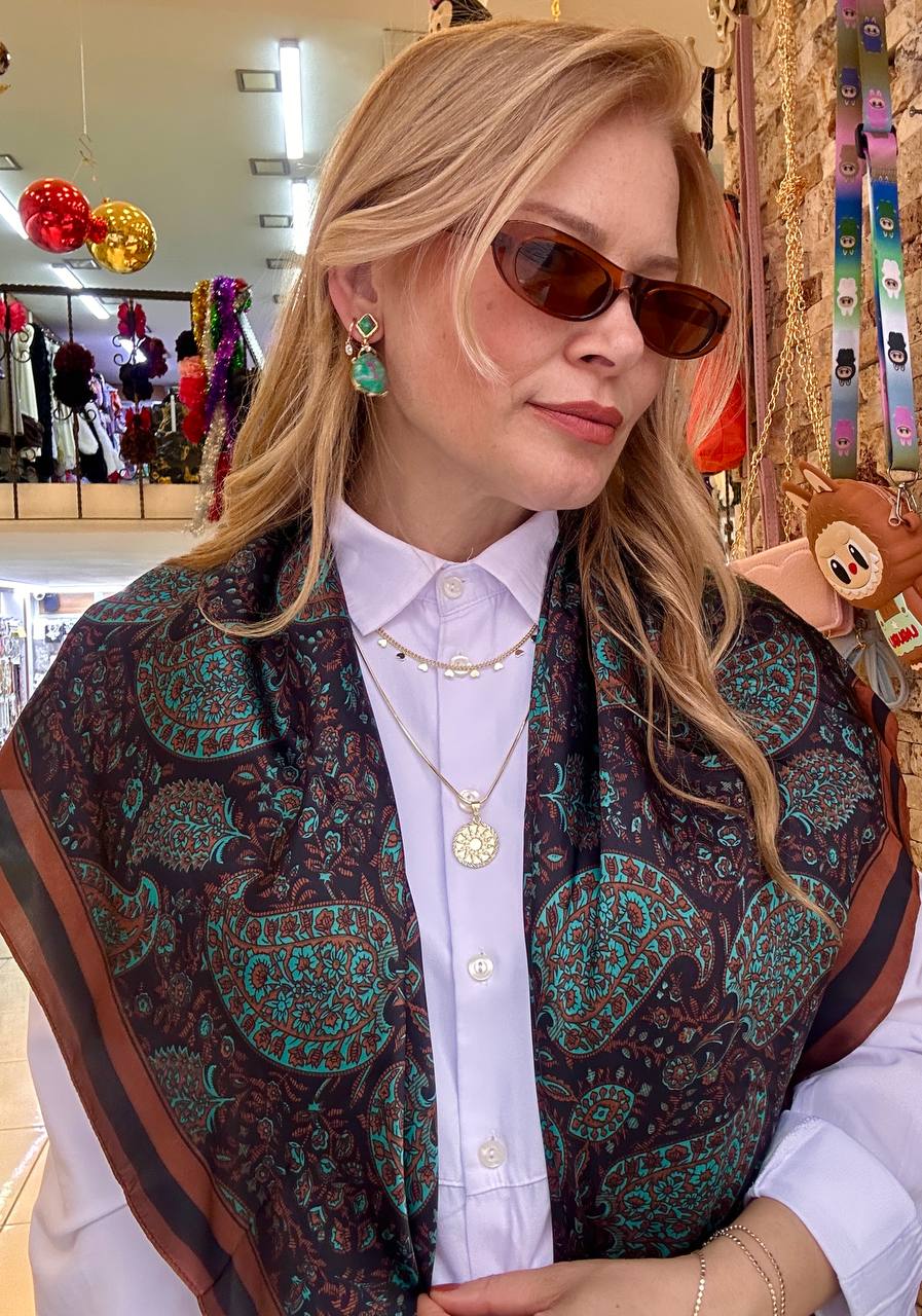 Renkli Desenli İpek Saten Kumaş Fular 90 cm. x 90 cm.