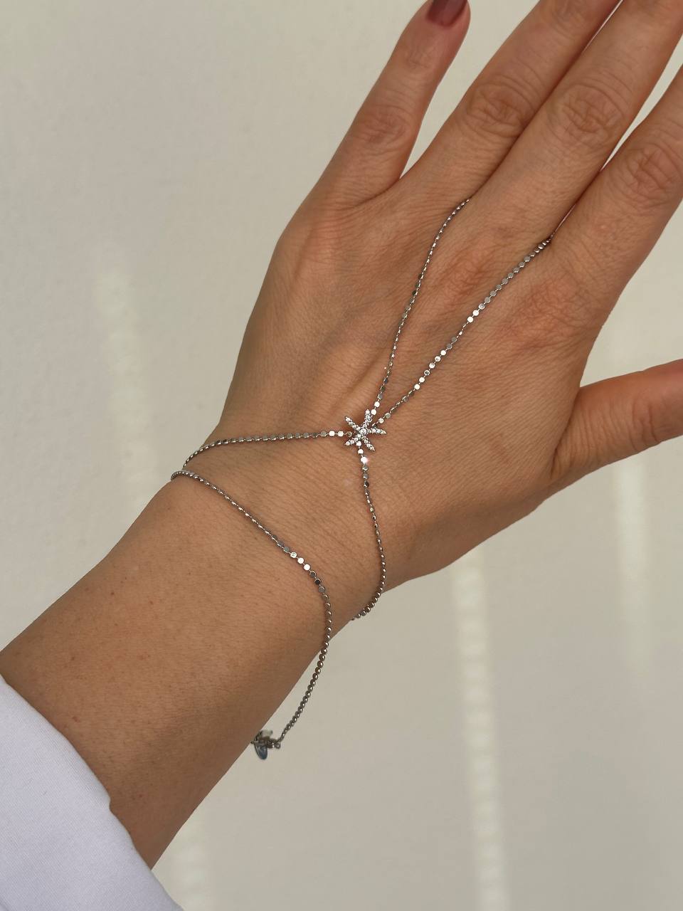 Gümüş Renk Zirkon Taşlı Pul Zincirli Deniz Yıldızı Figürlü Rodyum Kaplama Şahmeran Bileklik