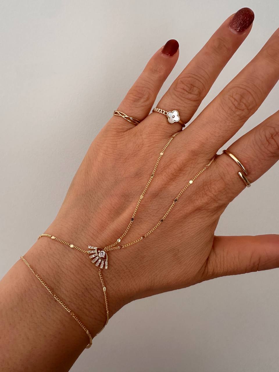 Gold Renk Zirkon Taşlı Rodyum Kaplama Göz Figürlü Şahmeran Bileklik