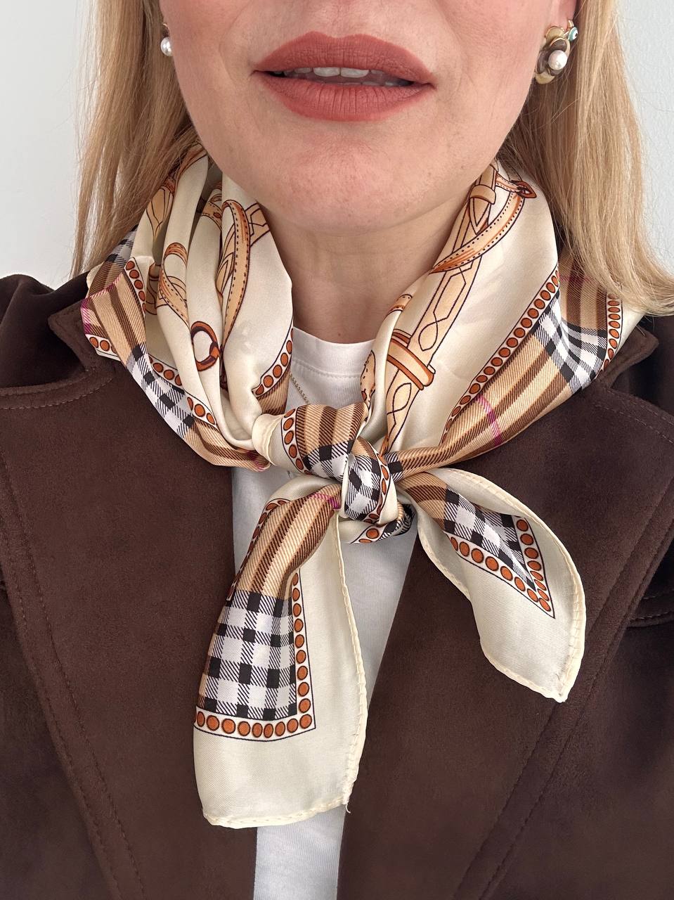 İpek Saten Kumaş Renkli Desenli Fular 70 x 70