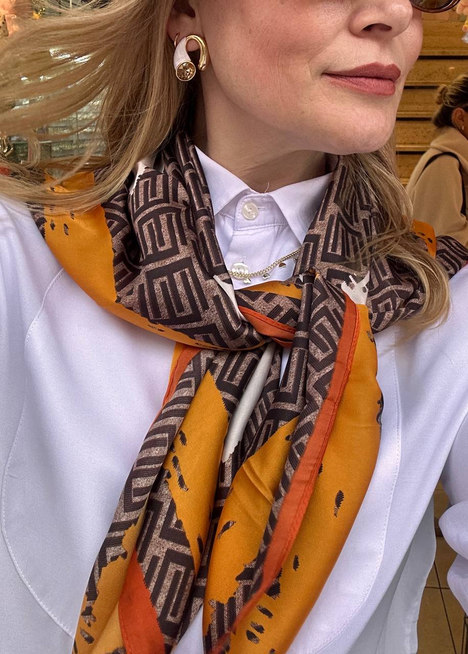 Renkli Desenli İpek Saten Kumaş Fular 90 cm. x 90 cm.