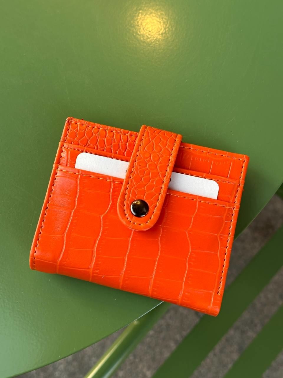 Suni Deri Turuncu Renk Cüzdan Uzunluk 11 cm. Genişlik 9 cm.