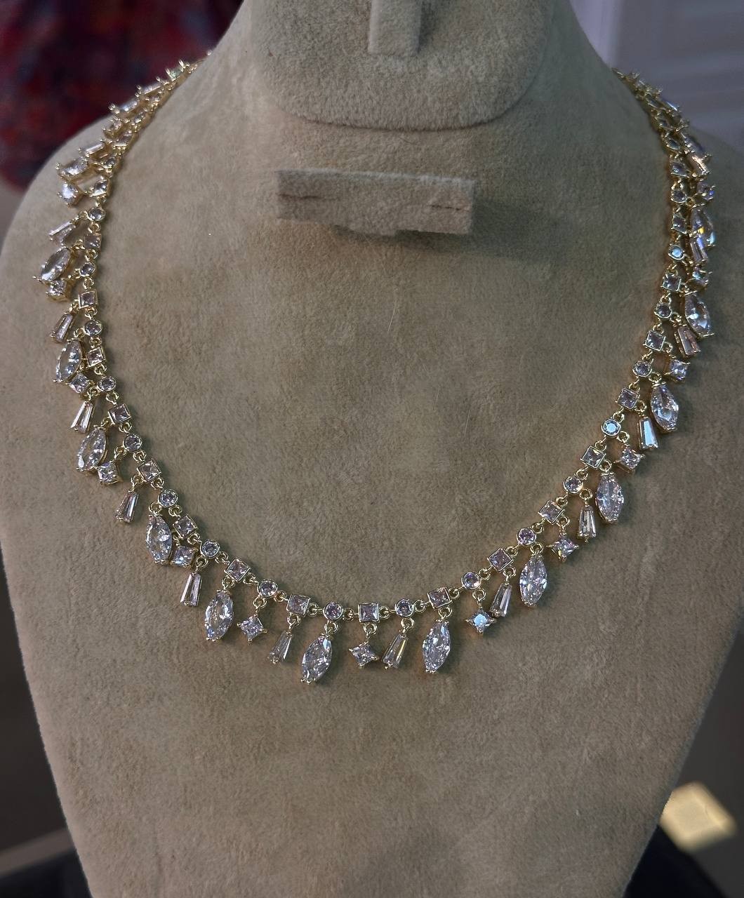 Vip Çelik Gold Renk Zirkon Taşlı Premium Seri Tasarım Kolye Uzunluk 40 cm. 45 cm.