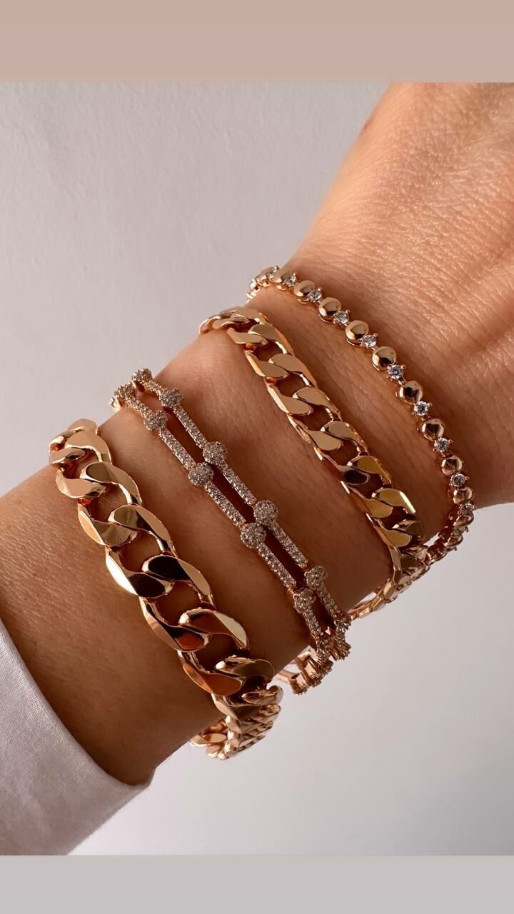 Vip Çelik Gold Renk Antialerjik Zincir Bileklik Uzunluk 18 cm. Kalınlık 7 mm.