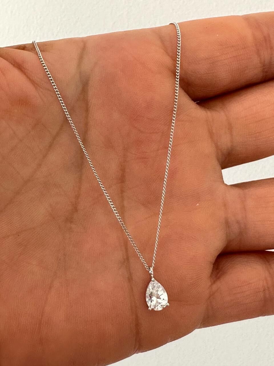 Vip Çelik Platin Renk Zirkon Damla Taş Sallantılı Antialerjik Kolye Uzunluk 45 cm.