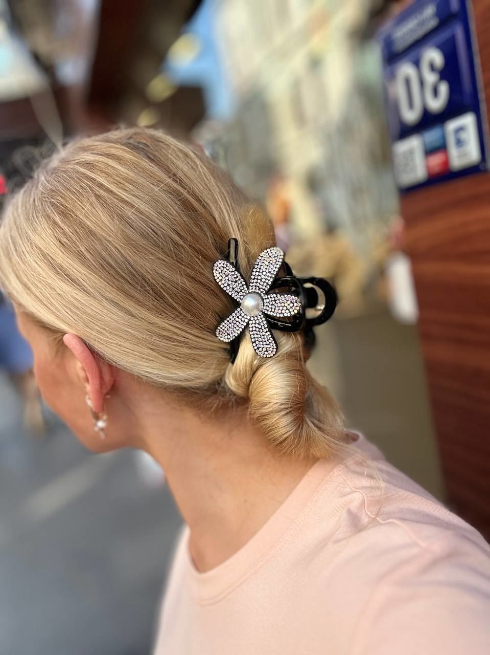 Siyah Akrilik Kristal Taşlı İnci Detaylı Mandal Toka Uzunluk 8 cm.