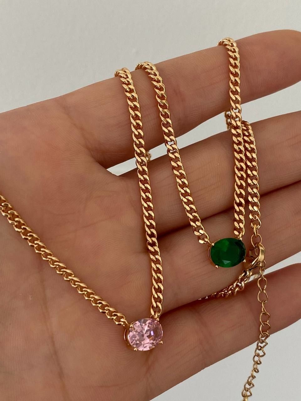 Vip Çelik Gold Renk Zirkon Yeşil Taş Zincir Kolye Uzunluk Min.38 cm. Max.43 cm. Zincir Kalınlık 3 mm