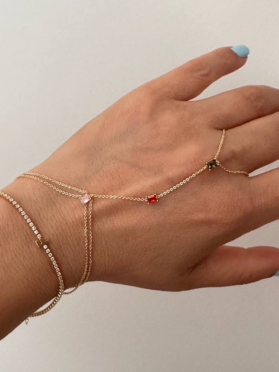 Gold Renk Zirkon Renkli Taşlı Rodyum Kaplama Şahmeran Bileklik