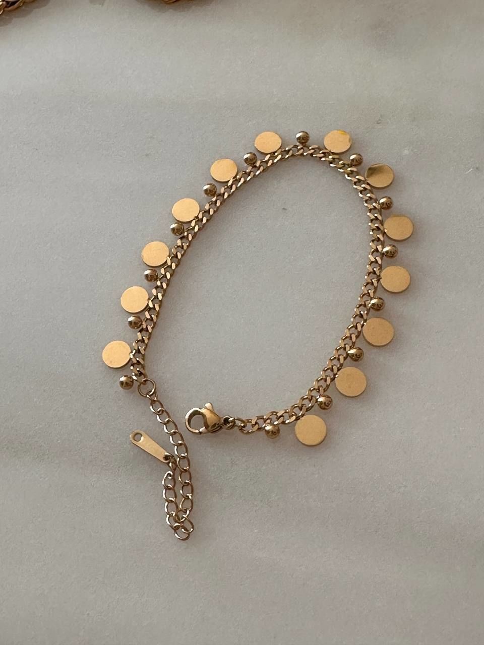 Gold Renk Çelik Saçaklı Zincir Bileklik Uzunluk Min. 17,5 cm. Max. 22,5 cm.