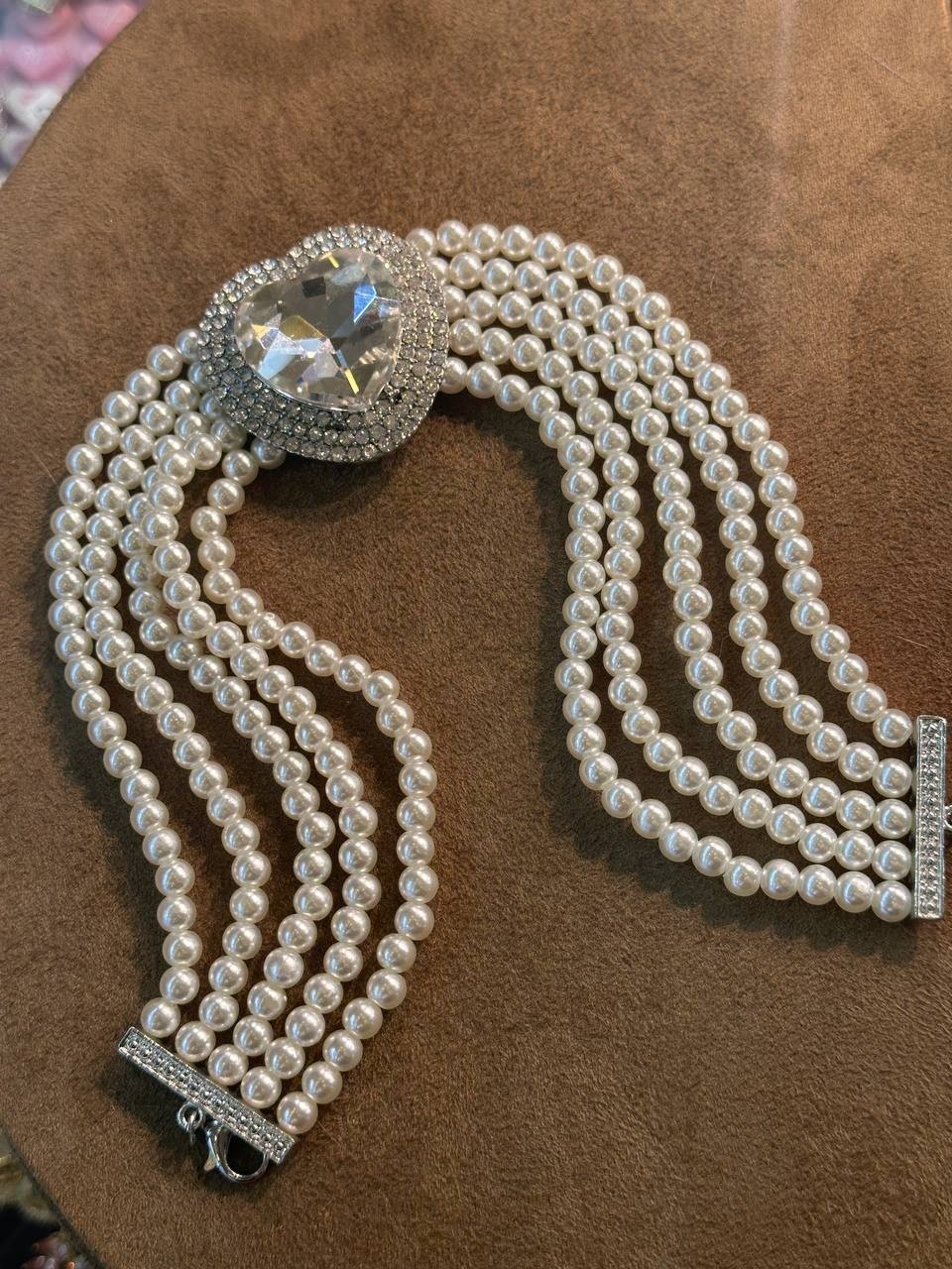 Vip Çelik Gümüş Renk Zirkon Taşlı ve Cam İnci Detaylı 5 Sıra Tasma Kolye Uzunluk Min. 32 cm. Max. 45 cm.