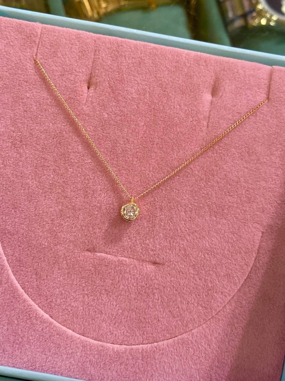 Vip Çelik Gold Renk Zirkon Tek Taş Antialerjik Kolye Uzunluk 43 cm. Taş Genişlik 5 mm.