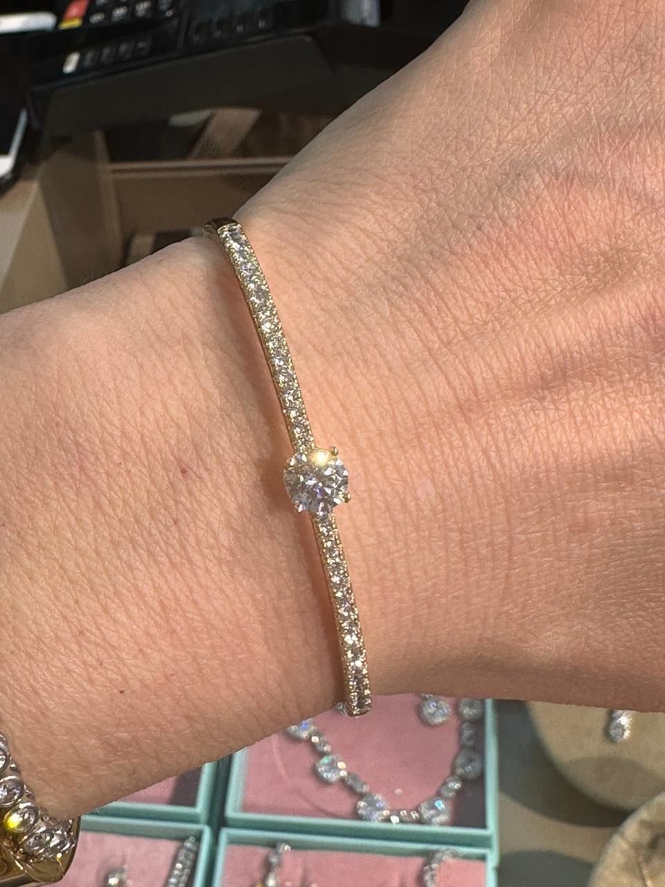 Vip Çelik 14 K Gold Renk Zirkon Taş Antialerjik Kelepçe Bileklik Genişlik 6 cm.