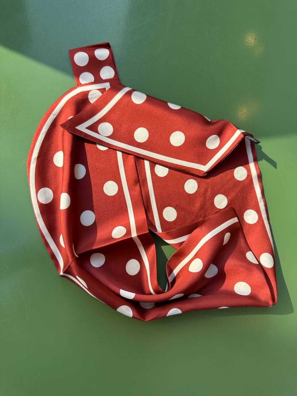 Renkli Desenli Polyester Kumaş Fular Genişlik 13 cm. Uzunluk 74 cm.