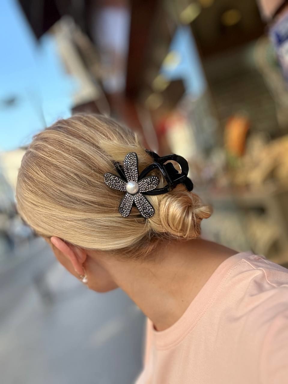 Siyah Akrilik Füme Kristal Taşlı İnci Detaylı Mandal Toka Uzunluk 8 cm.
