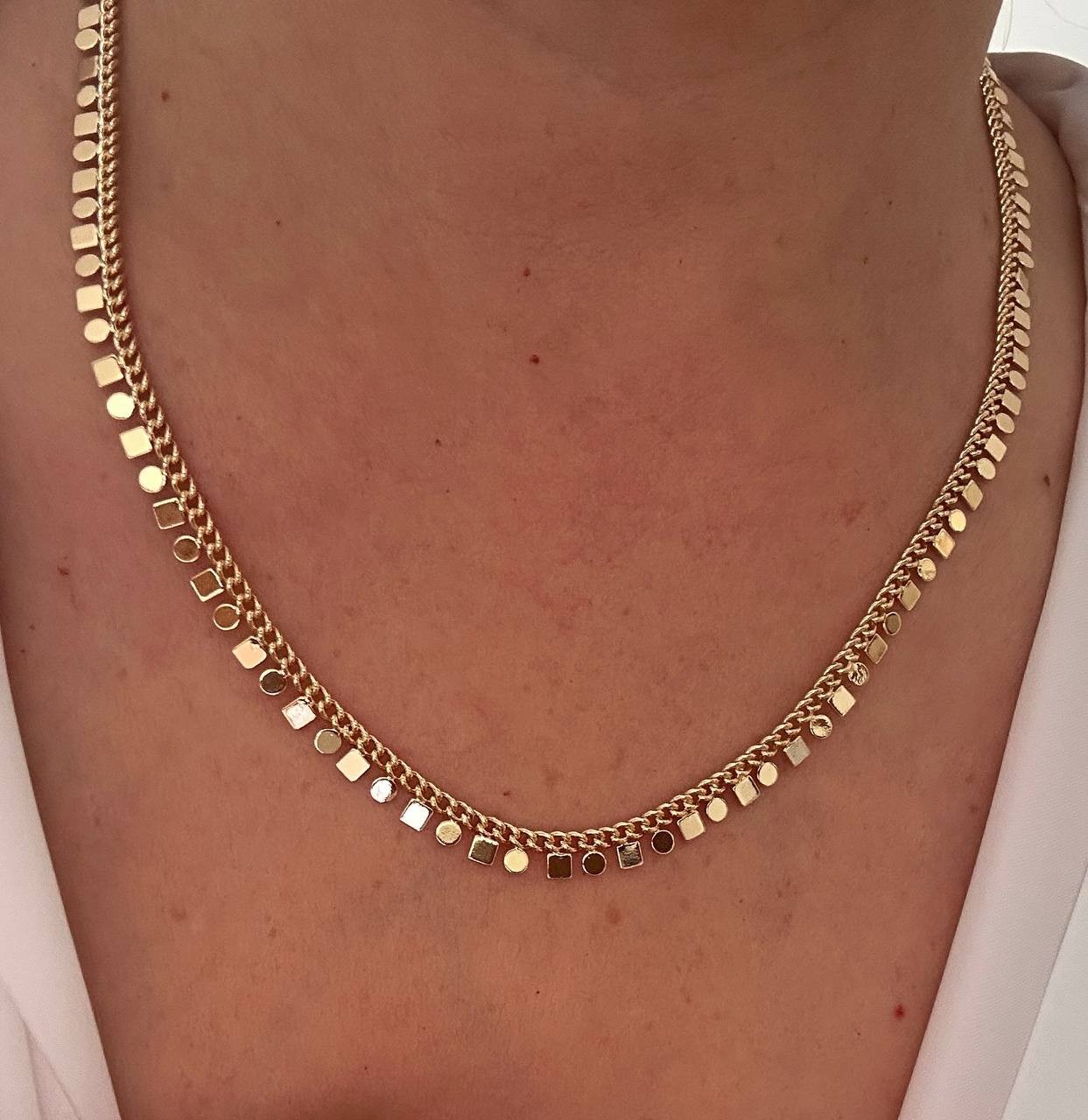 Vip Çelik Gold Renk Lazer Kesim Pul ve Kare Pul Detaylı Kolye Uzunluk 45 cm. 50 cm.