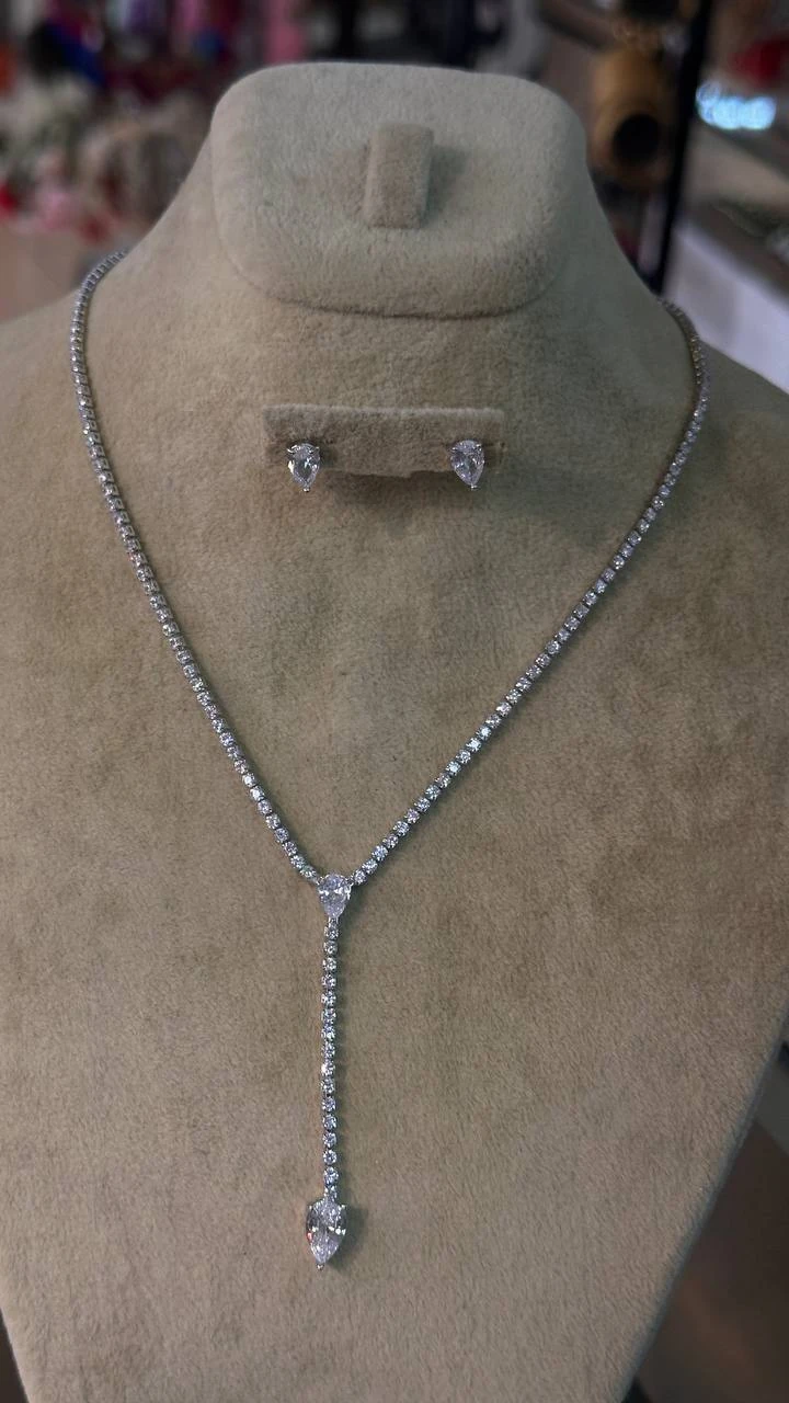 Vip Seri Gümüş Renk Zirkon Taşlı Rodyum Kaplama Su Yolu Kolye Küpe Set Takım Uzunluk 40 cm. 45 cm. Taş 2 mm.