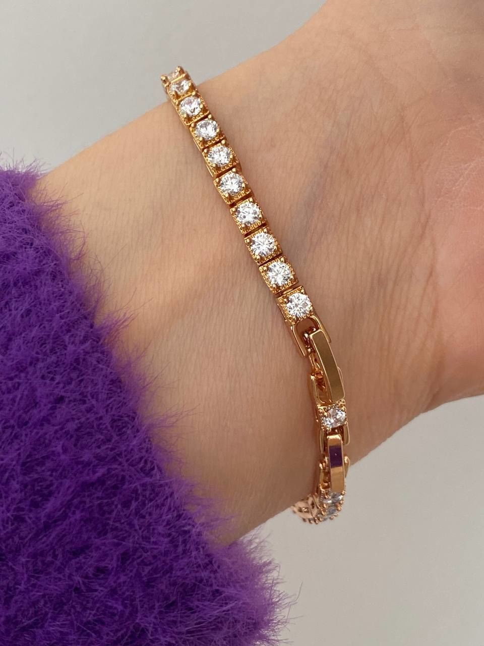 Vip Çelik Gold Renk Zirkon Taş Antialerjik Su Yolu Bileklik Uzunluk 16 cm. Ek Klipsle 17,5 cm. Taş Genişlik 4 mm.